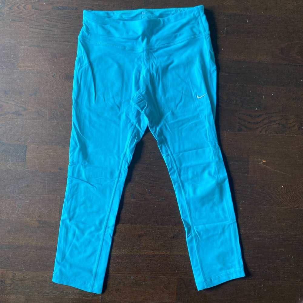 Nike Crop Dri Fit Leggings